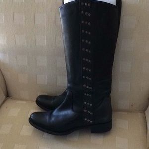 Solid leather tall boots with silver details